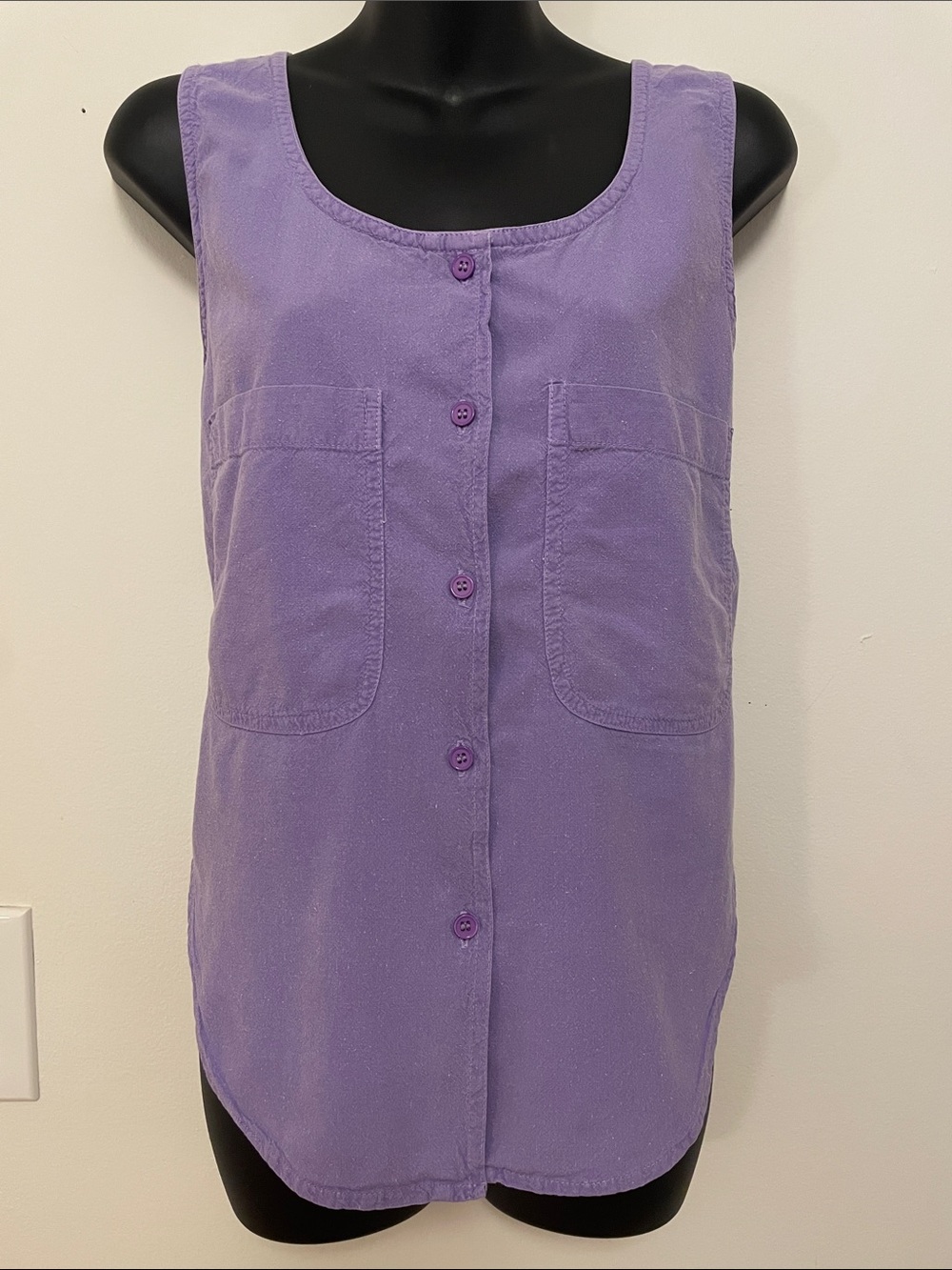 Vintage Lavender Button-Front Sleeveless Top